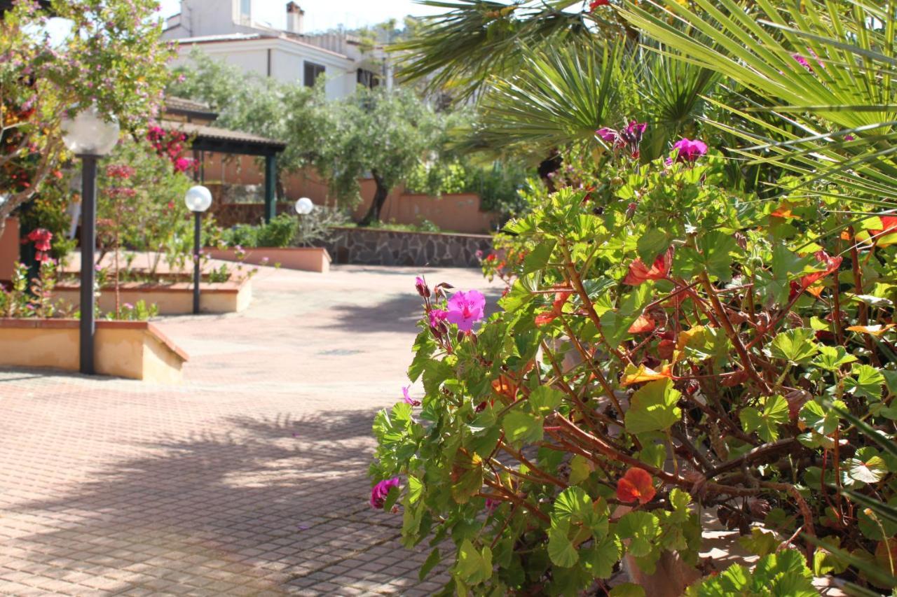 Arbatax Le Terrazze Sul Mare Aparthotel Εξωτερικό φωτογραφία